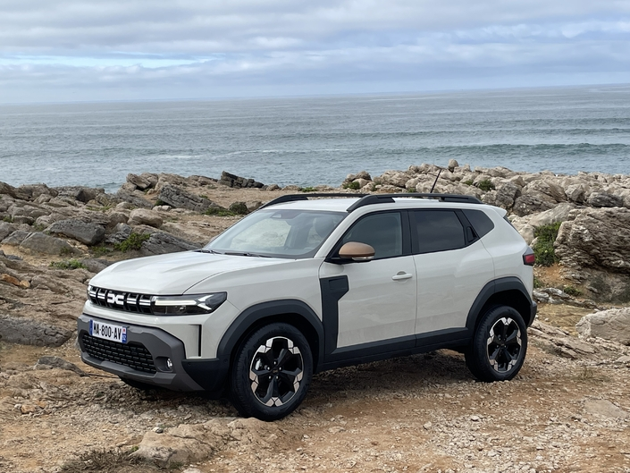 2024 Dacia duster SUV tout-terrain élégant